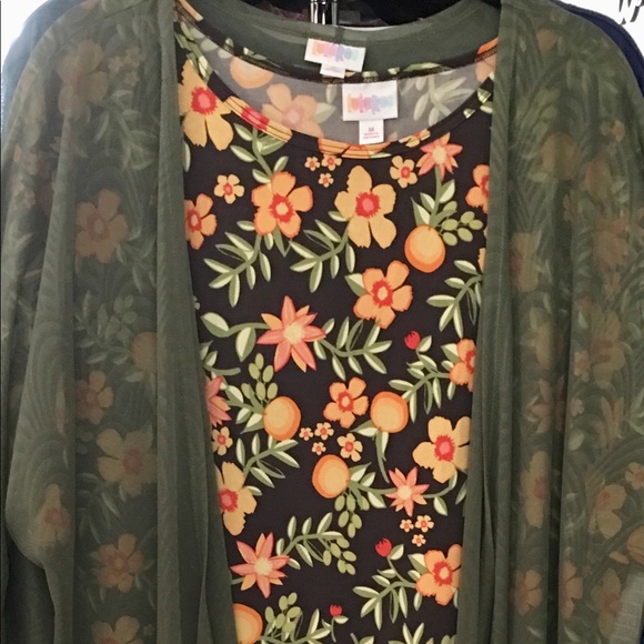 LuLaRoe Lindsay paired with an Irma! - Picture 2 of 7